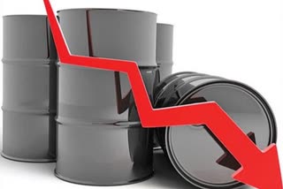 US benchmark WTI oil price closes at -$37.63/barrel