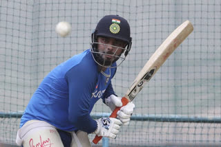 Support Dealhi Police and adhere govt guidelines to defeat COVID-19: Rishabh Pant