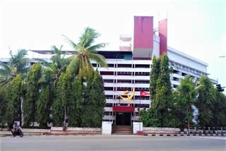 cpm state secretariat today  സ്പ്രിംഗ്ലര്‍ വിവാദം  സിപിഎം സംസ്ഥാന സെക്രട്ടേറിയറ്റ്  കൊവിഡ് പ്രതിരോധം കേരള  മുഖ്യമന്ത്രി പിണറായി വിജയന്‍  cpm sprinklr issue  cm pinarayi news