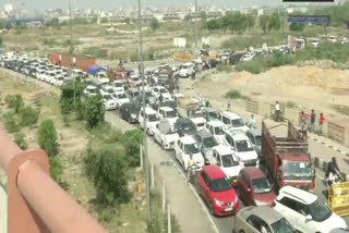 Heavy jam on Delhi-Ghaziabad border lockdown updates