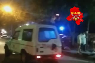 Delhi Police night patrolling in subzi mandi in delhinight patrolling in subzi mandi in delhi