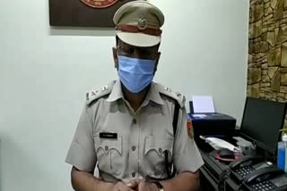 Policemen alert for doctors