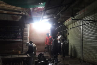 Ujjain police seal two shops during lockdown