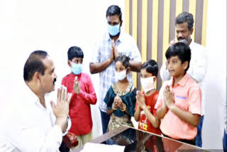 30 thousand help KTR congratulates the little girls