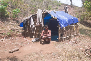 Samanpur social workers came forward to help the blind Baiga