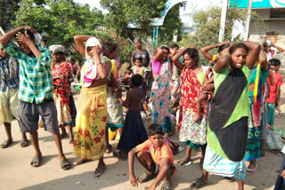 Weeping migrant laborers