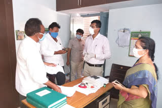 krishna district sub collector swapnil dinakar visit tiruvuru paddy purchase centres