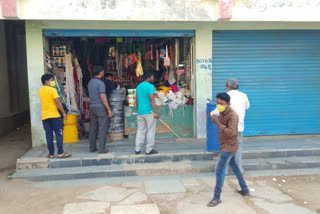 Tahsildar, who attacked shops in Gurumathkal town