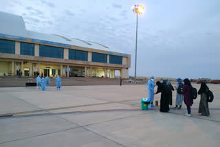 Indian Air Force  quarantine  COVID-19  Kashmiri students  കശ്‌മീർ വിദ്യാർഥികൾ  ഇറാനിൽ നിന്നുമെത്തിയ വിദ്യാർഥികൾ  രാജസ്ഥാനിൽ കരസേന  കൊറോണ കശ്‌മീർ  കൊവിഡ്  വിദ്യാർഥികളെ നാട്ടിലെത്തിച്ചു  rajastan  jaisalmer quarantine  jodhpur  srinagar