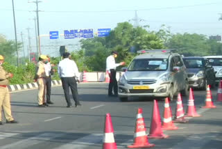 Delhi Gautam Budh Nagar Noida border completely closed due to corona virus