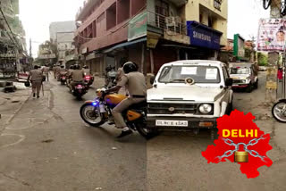 delhi Police doing group bike patrolling