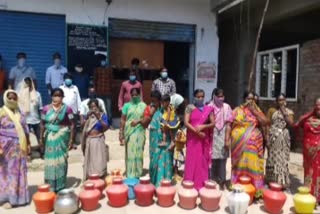 chetyala-village-people-protest-for-water
