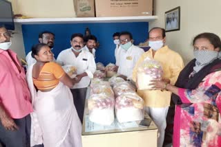 trs leader distributed food items to poor people at indira nagar lalaguda secunderabad