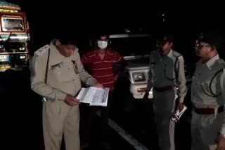 forest team checking all vehicles for Forest produce smuggling