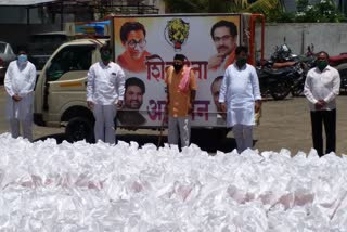 shiv-sena-distributed-food-grains-in-jalna-city