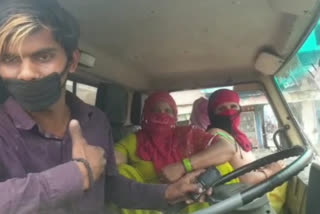 Misuse of lockdown pass by a driver carrying government goods in ghaziabad loli area