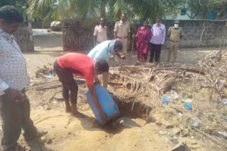 excise police attacks on cheap liquor centres at chirala prakasam district