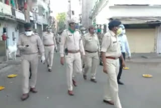 Residents welcomed SP with flowers in indore