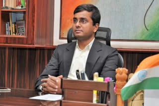 Collector Rahul Rekhawar