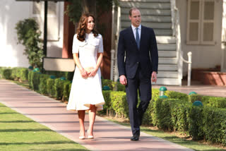 Prince William, Kate  Prince William, Kate lead UK royals  UK royals in clap to thank NHS  NHS workers on the frontlines of COVID-19 pandemic  Norfolk home of Prince of Wales and Duchess of Cornwall