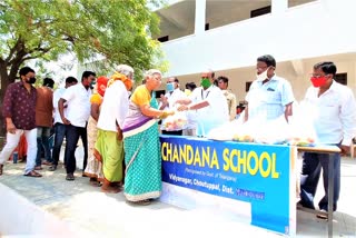 groceries-distribution-to-migrants-at-yadadri