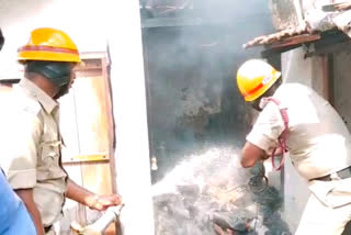 Accidental fire from the gas cylinder: The house completely burn