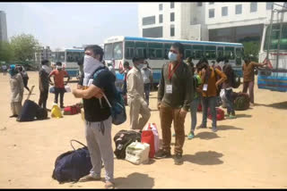 Students from Haryana, Assam leave for home from Kota