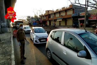 Police strictures at Delhi-Haryana border during the lockdown