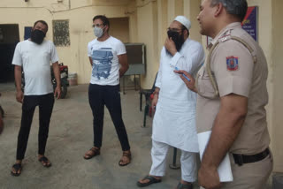 Sarai Rohilla Police is continuously appealing to the Imam of mosques during ramadan