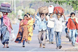 అక్కడ ఉండలేక.. సొంతూళ్లకు వెళ్లలేక!