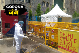 North MCD gets sanitation sprayed in ajmeri gate delhi during the corona