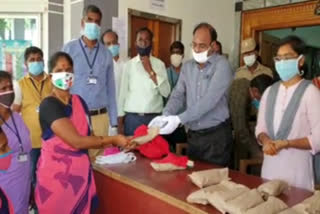 Collector provided safety equipment to Health staffs at Vaniyambadi