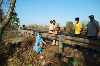 corona safty PPE kits thrown on nasik-mumbai Highway