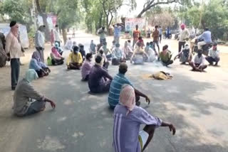 farmers set fire to paddy in peddapalli district