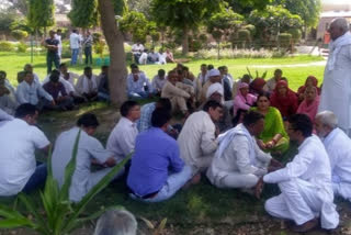 Retired employee expresses anger against dearness allowance stop in bhiwani