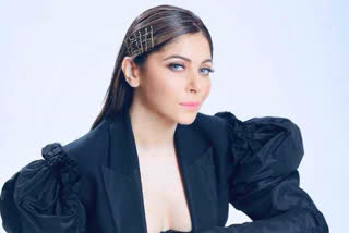 Kanika Kapoor gets police notice to record statement