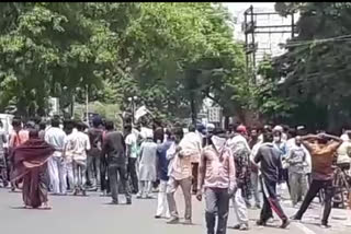 Social distancing stripped in front of Bhopal Corporation office