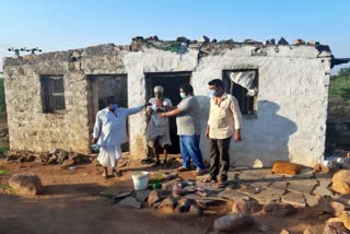 ಮುದ್ದೇಬಿಹಾಳ ಪಟ್ಟಣಕ್ಕೆ ಹಾಲು ವಿತರಣೆ