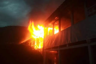 house caught fire in chirgaon