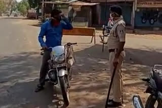 Constable Khemraj Nagesh posted at Dolaria police station, gave priority to job in lockdown