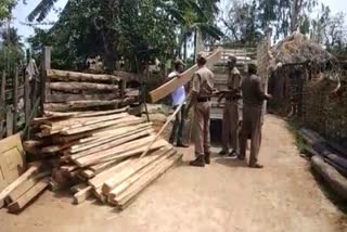 forest department confiscated the illegal shaguan wood in Anugul