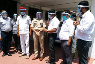 masks to SSP aarif sekh