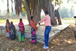 BJP leader distributed food items