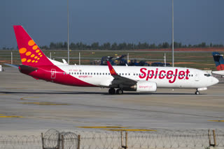 salaries to spicejet pilots