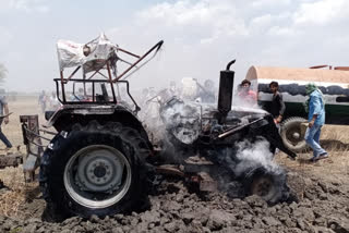 Shot circuit fire in tractor