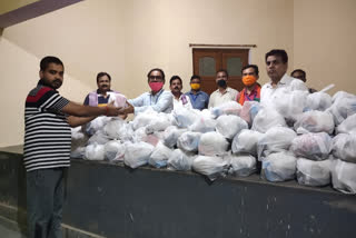 Distribution of essential items among the Corona victims in kaimur