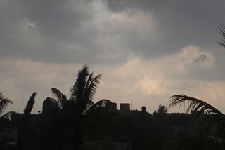 heavy-rain-at-karad-area-in-satara