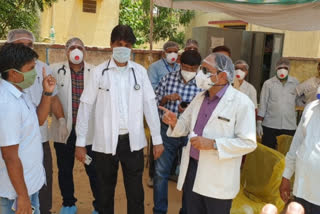 दौसा में कोरोनावायरस,  dausa news,  rajasthan news,  etvbharat news,  coronavirus in rajasthan,  जिला अस्पताल दौसा, डॉ आरडी मीणा से बातचीत