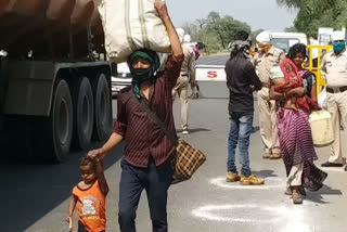 workers reaching their villages after walking thousands of kilometers in vidisha