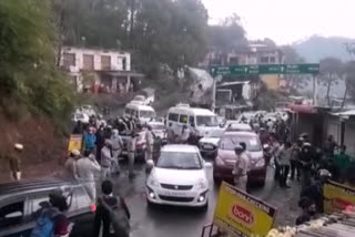 traffic chaos duringh lockdown